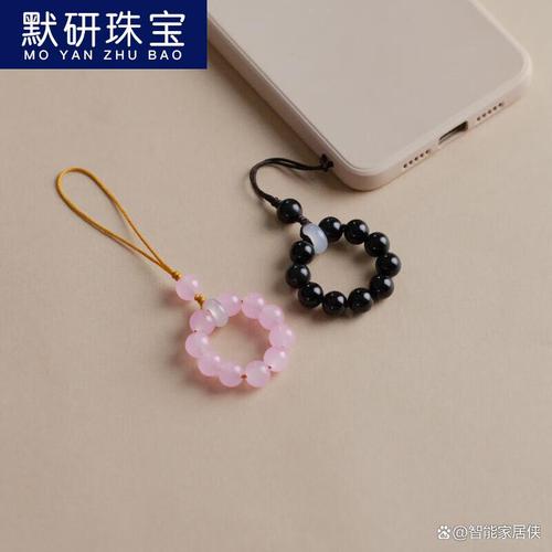 大佬的飾品選擇哲學(xué) 戒指與掛件，誰更勝一籌？